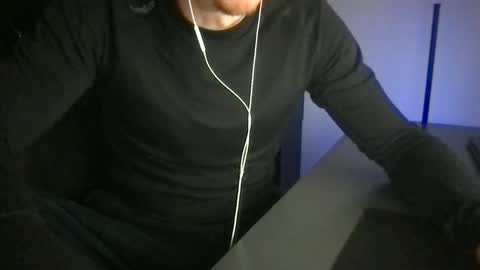 doctor_luv_69 online show from May 9, 10:59 pm