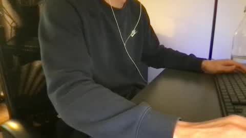 doctor_luv_69 online show from May 13, 10:56 am
