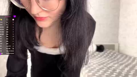 Snapshot of dodiebabikian chatting on October 15, 9:04 pm Annie PVT IS OPEN online show from October 15, 9:04 pm