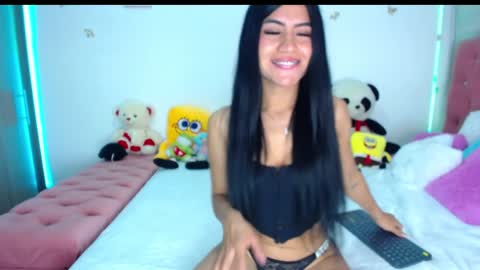 Snapshot of doe_sofi chatting on January 2, 2:22 am sofi online show from January 2, 2:22 am
