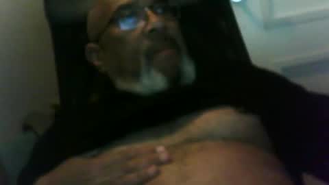 Snapshot of dofrank969 chatting on February 4, 12:05 am dofrank969 online show from February 4, 12:05 am