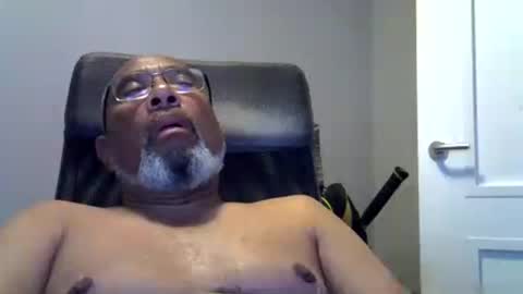 Snapshot of dofrank969 chatting on July 13, 10:56 pm dofrank969 online show from July 13, 10:56 pm