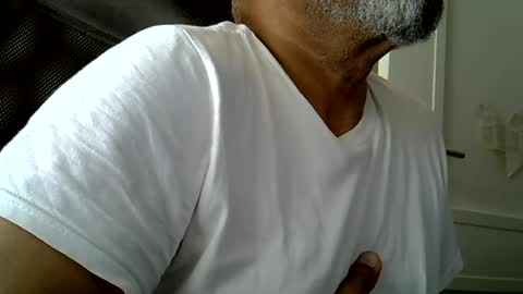Snapshot of dofrank969 chatting on July 17, 8:32 am dofrank969 online show from July 17, 8:32 am