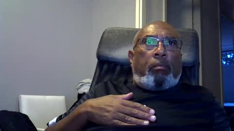 Snapshot of dofrank969 chatting on July 28, 7:39 pm dofrank969 online show from July 28, 7:39 pm