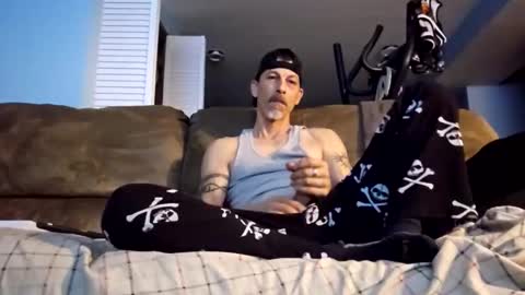 Snapshot of dogbone999081 chatting on November 7, 7:52 am dogbone999081 online show from November 7, 7:52 am