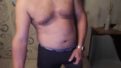 Snapshot of doggydaddi chatting on October 3, 5:26 am Alex online show from October 3, 5:26 am