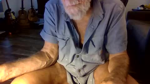 dogluc7 online show from April 27, 9:57 pm