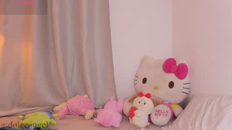 Snapshot of dolceangel__ chatting on June 23, 2:42 am Blair online show from June 23, 2:42 am