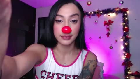 dolceclown_ online show from December 3, 7:10 am