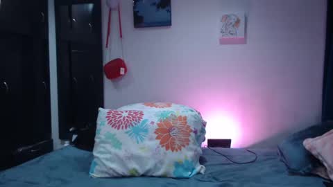 dolceclown_ online show from September 11, 3:28 am