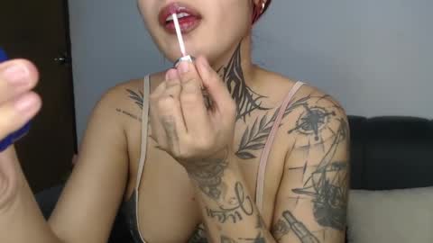 doll_and_thebrown online show from May 12, 3:36 am