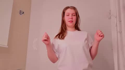 Ann online show from April 2, 7:11 pm