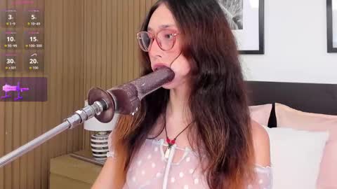 Snapshot of doll_bella_ chatting on September 24, 8:12 pm Bella online show from September 24, 8:12 pm