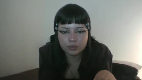 Snapshot of doll_dollys_ chatting on February 26, 8:08 pm doll_dollys_ online show from February 26, 8:08 pm