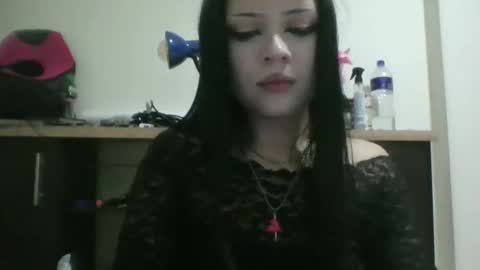 Snapshot of doll_dollys_ chatting on April 3, 12:30 am doll_dollys_ online show from April 3, 12:30 am