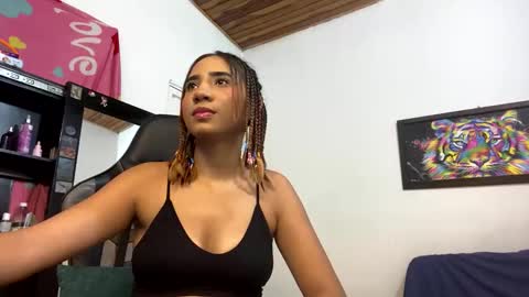 Snapshot of doll_miaa chatting on February 21, 3:01 am doll_miaa online show from February 21, 3:01 am