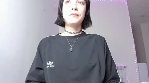 Kira online show from March 7, 5:06 pm