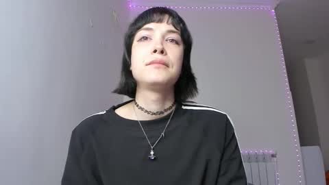 Kira online show from March 7, 8:11 pm