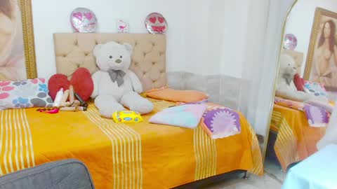 Snapshot of dolldirtyxxx1 chatting on April 29, 5:44 am ilona online show from April 29, 5:44 am