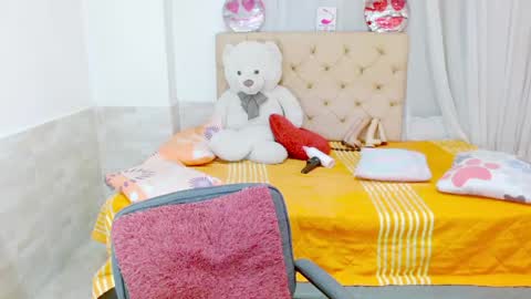 Snapshot of dolldirtyxxx1 chatting on May 3, 5:19 pm ilona online show from May 3, 5:19 pm