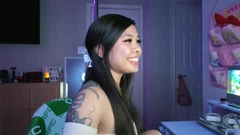 DOLLLFACE online show from February 26, 9:21 am