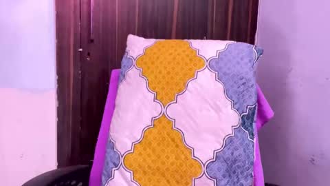 dollmeenu online show from May 14, 6:09 am