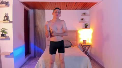 dolls_wallen online show from May 5, 2:41 am