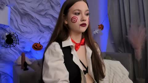 Dolly online show from October 31, 3:07 am