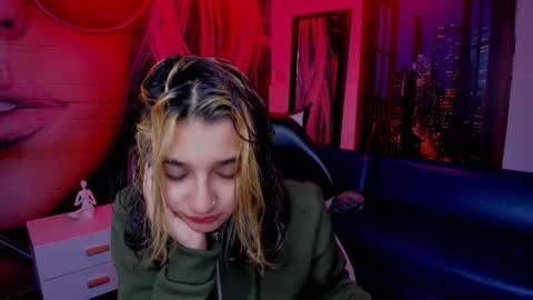 Snapshot of dolly_pocket chatting on March 3, 9:04 am Dolly pocket online show from March 3, 9:04 am