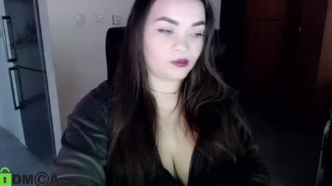 Snapshot of dolly_sun chatting on December 23, 9:05 am ILONA online show from December 23, 9:05 am