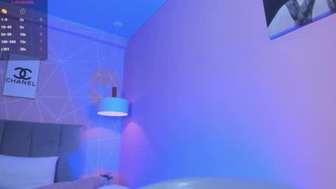 Call me Zoe  online show from September 30, 10:31 am