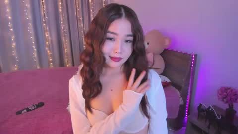 Dollya online show from May 14, 1:29 pm