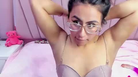 Snapshot of dollyjuicy1 chatting on January 31, 9:16 pm dollyjuicy1 online show from January 31, 9:16 pm