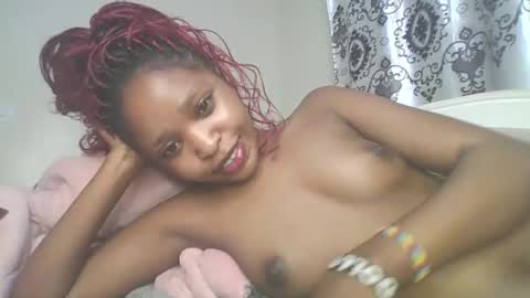 Snapshot of dollythegirl chatting on February 1, 4:27 pm kadolly online show from February 1, 4:27 pm