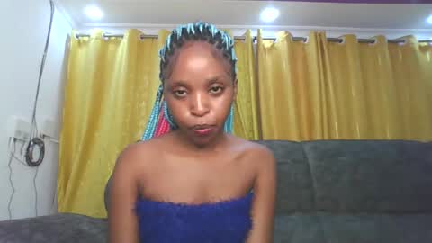 kadolly online show from May 15, 9:55 pm