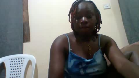 Snapshot of dollyvee chatting on November 6, 4:46 am dollyvee online show from November 6, 4:46 am