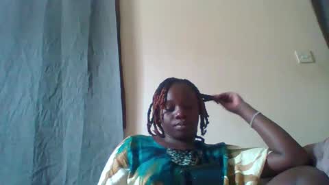 Snapshot of dollyvee chatting on November 21, 10:14 am dollyvee online show from November 21, 10:14 am