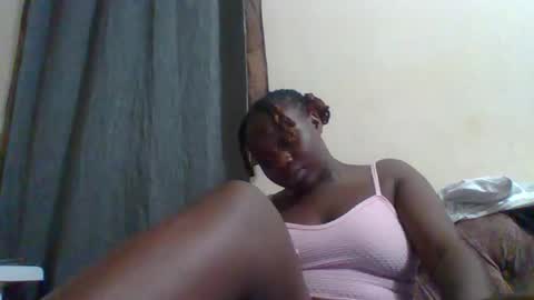 Snapshot of dollyvee chatting on December 4, 5:10 pm dollyvee online show from December 4, 5:10 pm