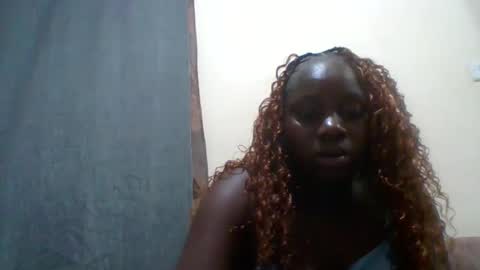 Snapshot of dollyvee chatting on December 16, 6:13 pm dollyvee online show from December 16, 6:13 pm