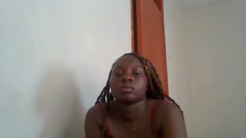 Snapshot of dollyvee chatting on April 14, 12:33 pm dollyvee online show from April 14, 12:33 pm