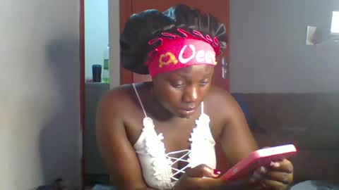 Snapshot of dollyvee chatting on June 29, 5:35 pm dollyvee online show from June 29, 5:35 pm