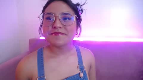 DollyWood  online show from October 15, 8:20 pm