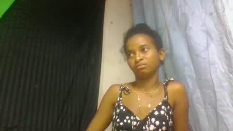 Snapshot of doloresslu chatting on February 18, 7:04 am doloresslu online show from February 18, 7:04 am