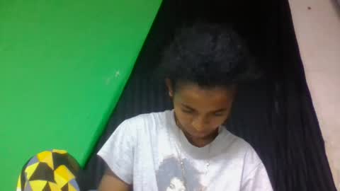 Snapshot of doloresslu chatting on March 13, 7:04 am doloresslu online show from March 13, 7:04 am