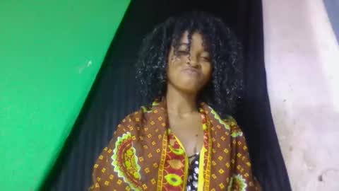 Snapshot of doloresslu chatting on March 17, 8:50 am doloresslu online show from March 17, 8:50 am