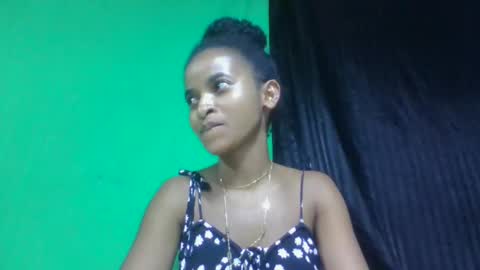 Snapshot of doloresslu chatting on April 1, 6:58 am doloresslu online show from April 1, 6:58 am