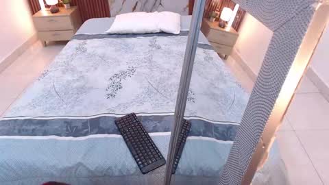 Snapshot of domenica_west chatting on October 14, 12:28 pm domenica online show from October 14, 12:28 pm