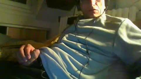 domi94300 online show from May 10, 9:42 pm