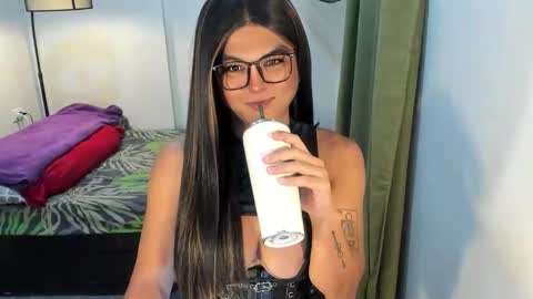 ANGELA online show from May 5, 7:00 pm