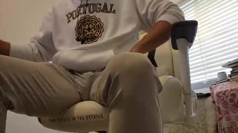 Snapshot of dominance chatting on September 29, 7:46 am Master Dominance online show from September 29, 7:46 am